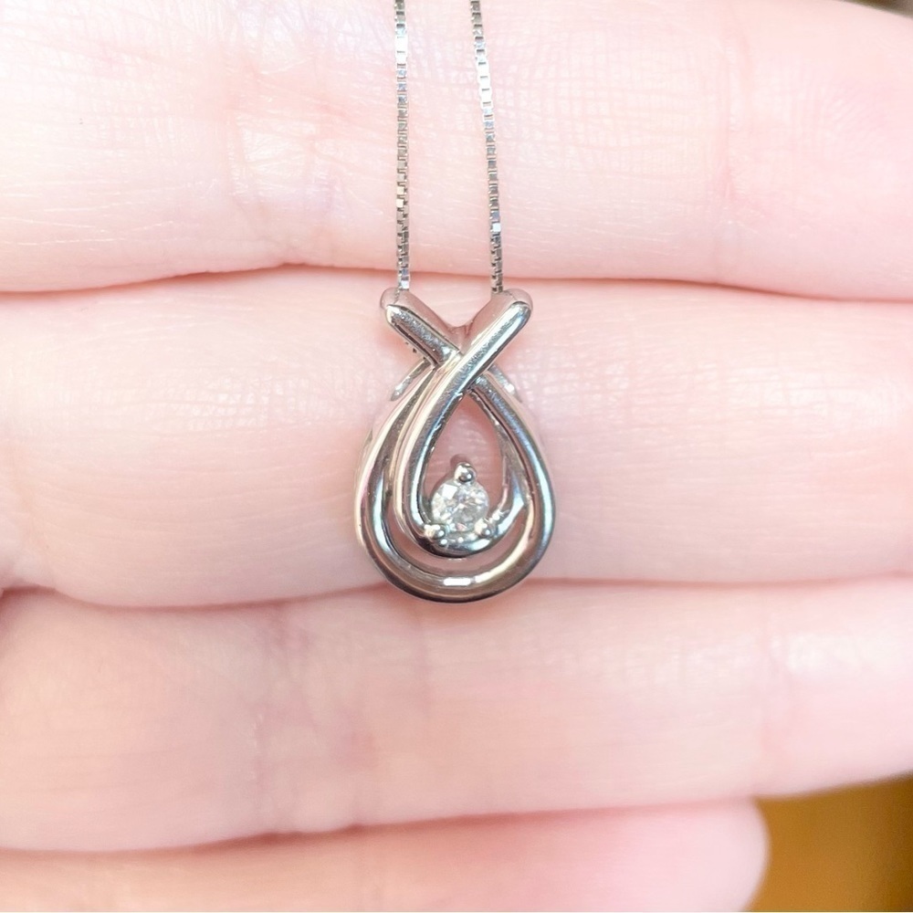 10k double loop filigree open circle .08 diamond solid white gold necklace - Picture 4 of 11